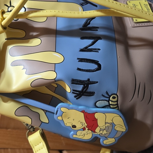 Disney Loungefly Hunny Pot Convertible Backpack Crossbody Bag - Picture 4 of 9